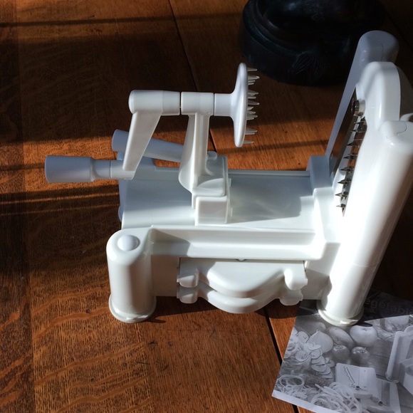 PADERNO SPIRAL VEGETABLE SLICER - Picture 3 of 5